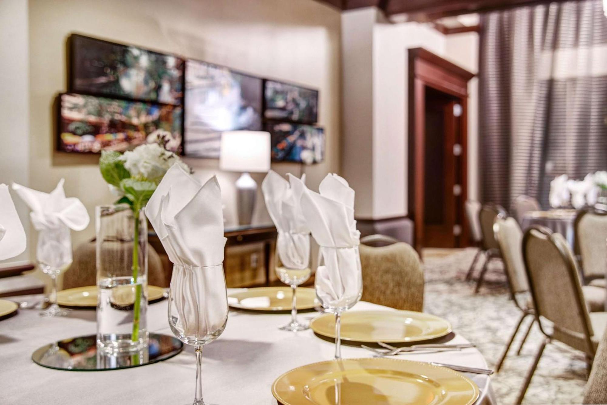 The Emily Morgan Hotel - A Doubletree By Hilton Σαν Αντόνιο Εξωτερικό φωτογραφία