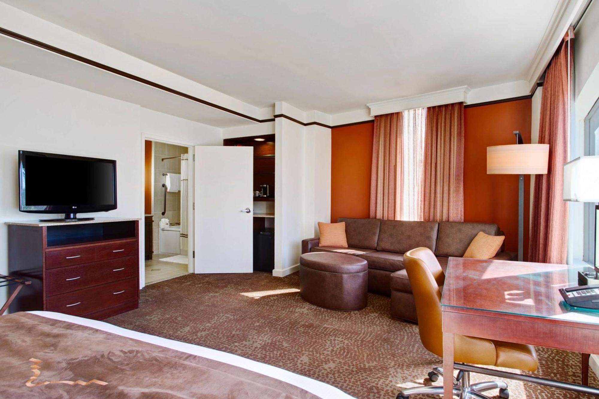 The Emily Morgan Hotel - A Doubletree By Hilton Σαν Αντόνιο Εξωτερικό φωτογραφία